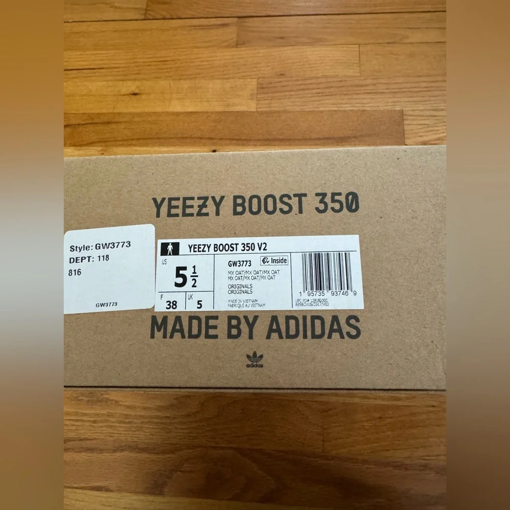 Adidas Yeezy Boost 350 V2